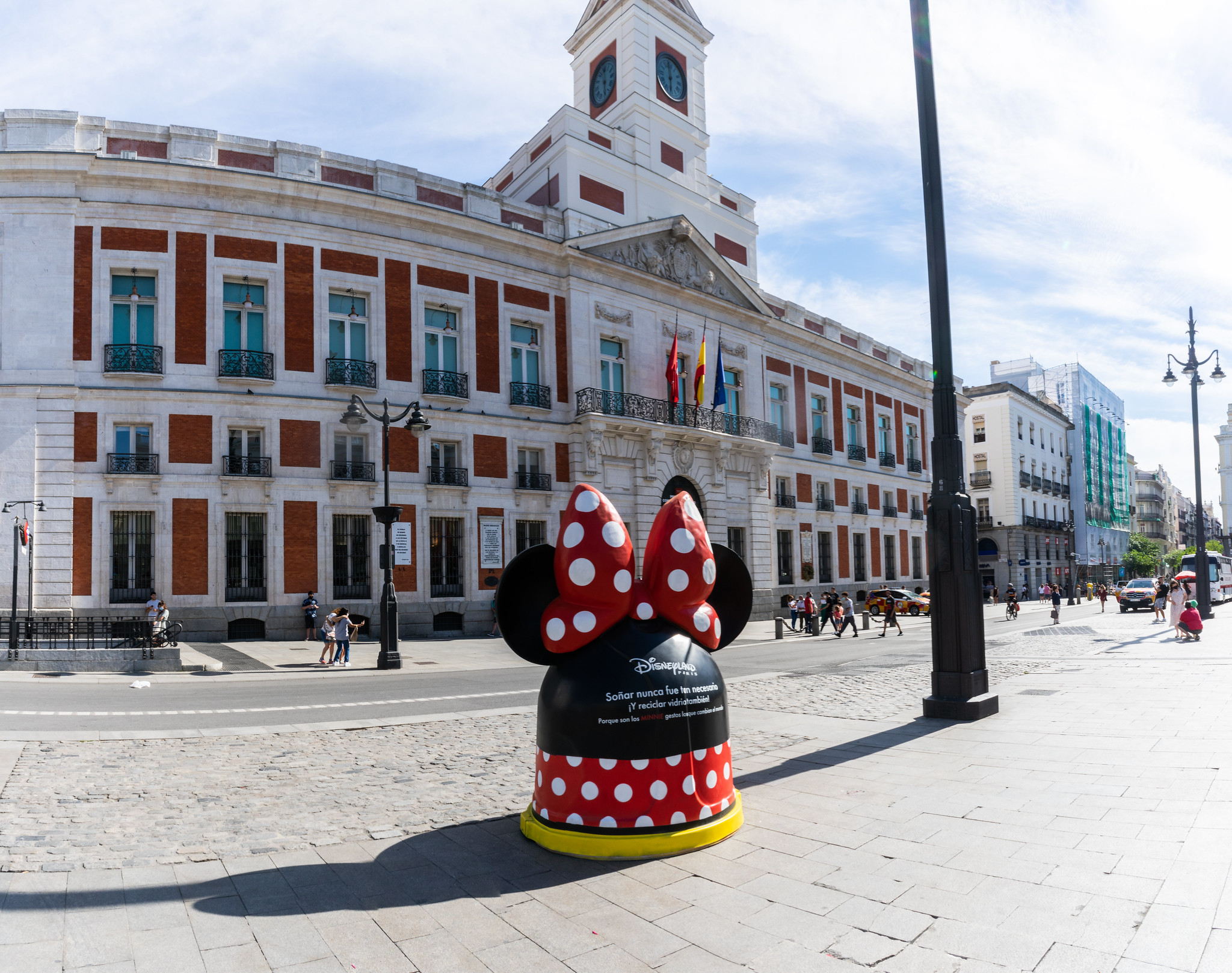 Ecovidrio y Disney- Contenedores Madrid 5