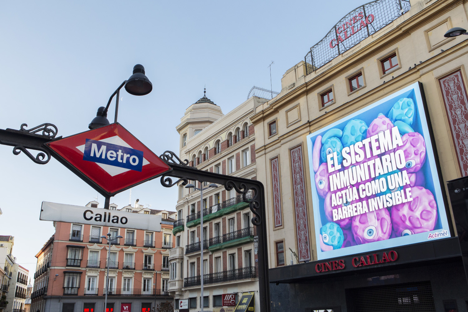 ACTIMEL - Publicidad exterior Madrid