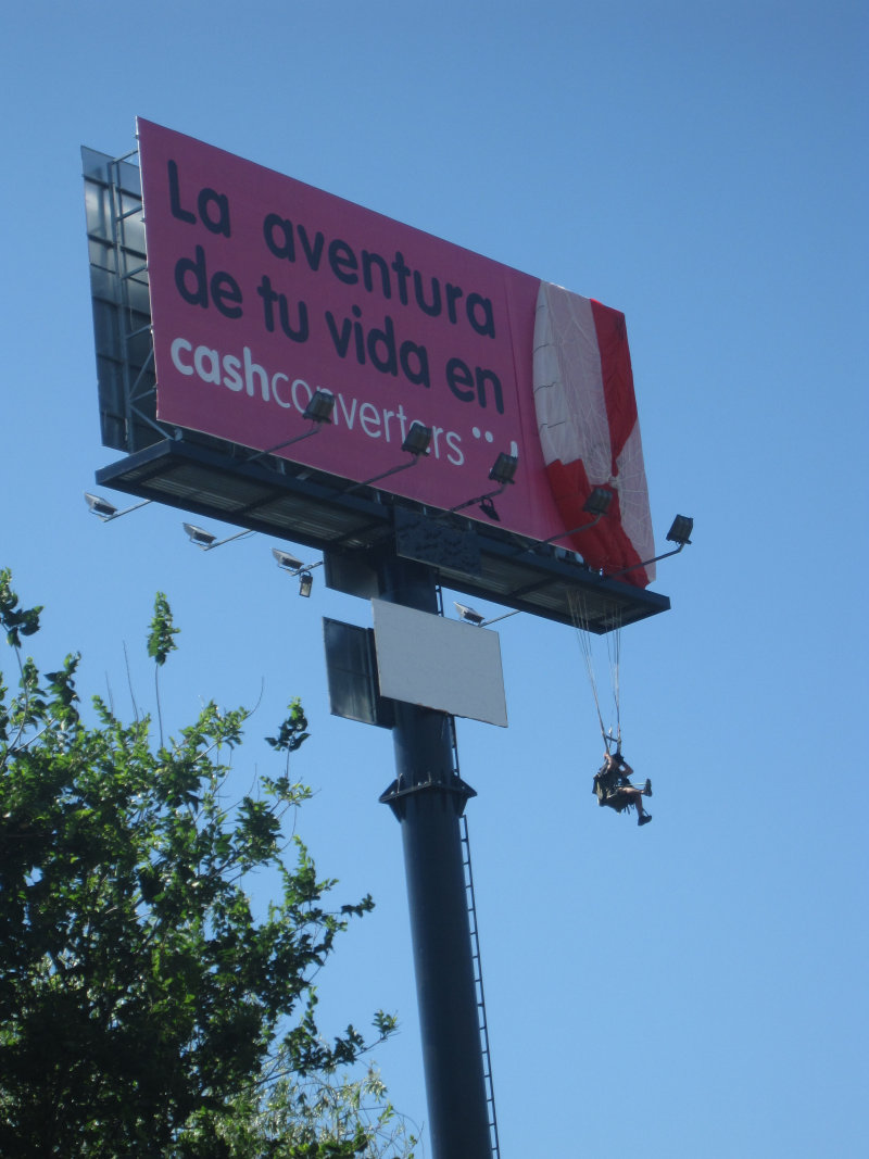 Cash Converters. Ext 2. Paracaidista. Premios junio 2010