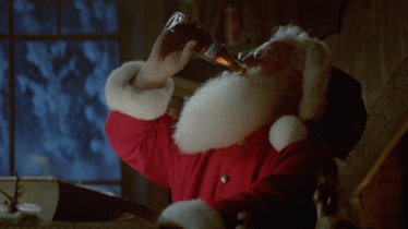 Coca-Cola recupera un spot de 1995 para su campaña navideña