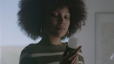 China e Ymedia, elegidas por Ambilamp para su nueva campaña
