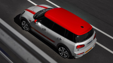 Mini saca a concurso su creatividad mundial