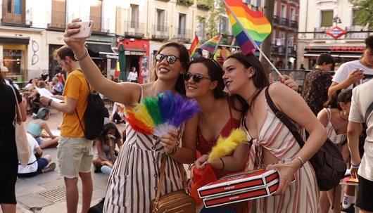 Sentencia favorable a La Fede por las limitaciones a las lonas publicitarias en Madrid