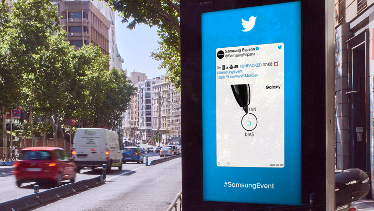 Samsung estrenó un nuevo formato de Twitter, en conexión con Clear Channel