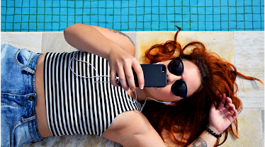 AIMC Q Panel: los españoles no se desconectan de internet durante los meses de verano