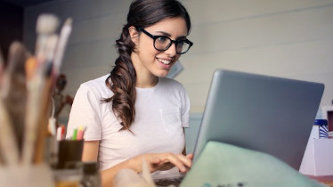 El consumidor español, más preocupado, digital, selectivo y concienciado que antes de la pandemia