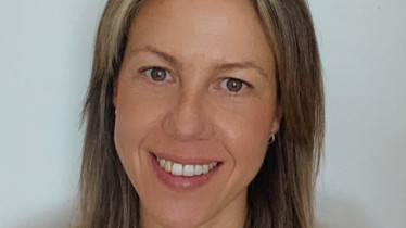 María Mainar, al departamento de marketing de AIG