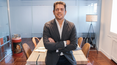 Óscar Alksayer se une a Smilebrand
