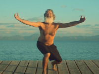 Iggy Pop nos recuerda que la playa siempre estará ahí