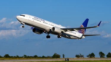 United Airlines revisa su creatividad mundial