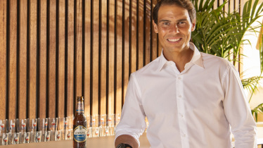 Heineken ficha a Rafa Nadal como prescriptor de Amstel 0,0