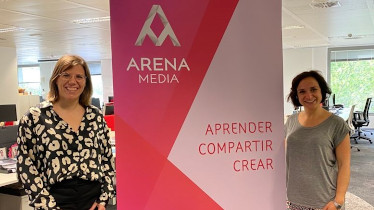 Arena refuerza su área digital