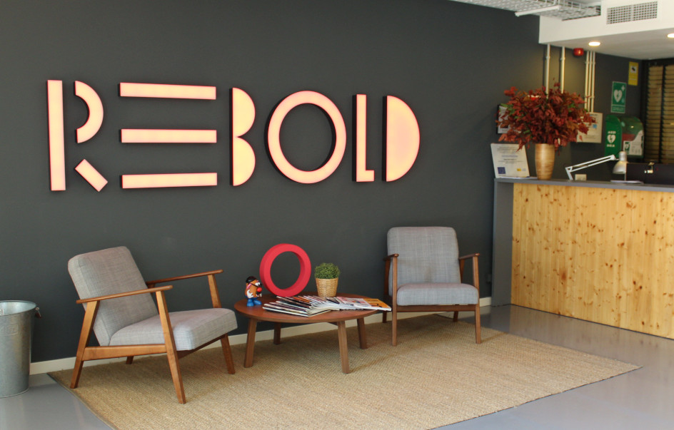 Rebold refuerza su equipo en Madrid