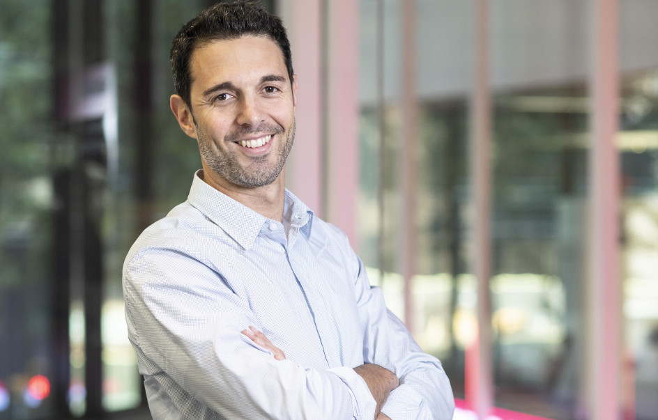 Mediacom promociona a Rubén Buenvarón