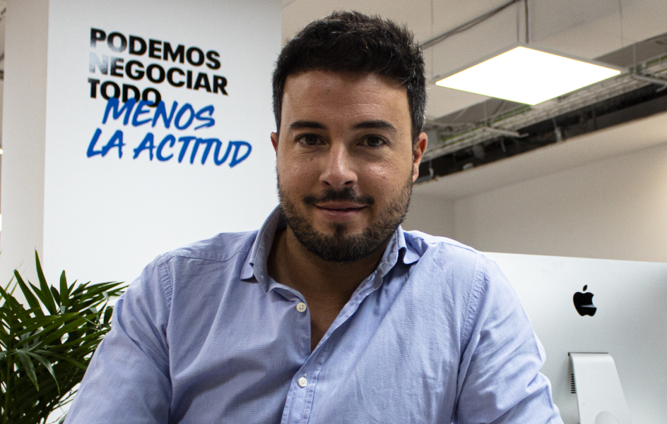 Manifiesto incorpora a un ‘head of social’