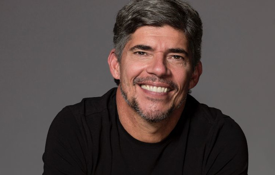 Máximo Lorenzo sale de Grey y ficha por The Cyranos Argentina como CEO