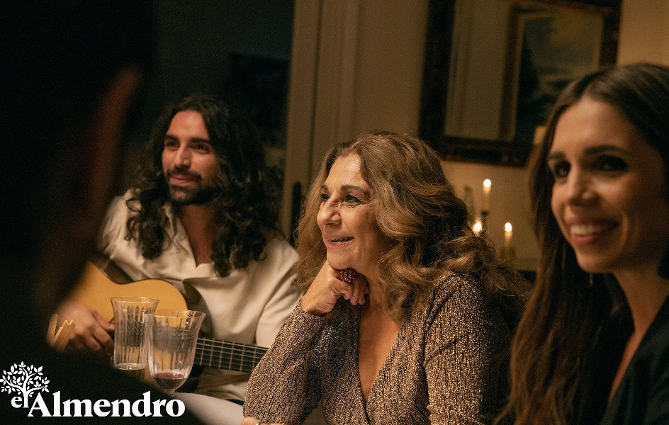 El Almendro confía su Navidad a McCann