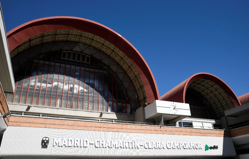 Adif adjudica su cuenta de medios a MediaSapiens