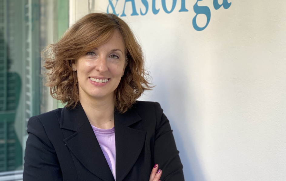 SantaMarta&Astorga ficha a una directora de cuentas
