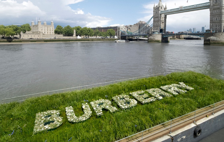 Burberry asigna su cuenta mundial de medios
