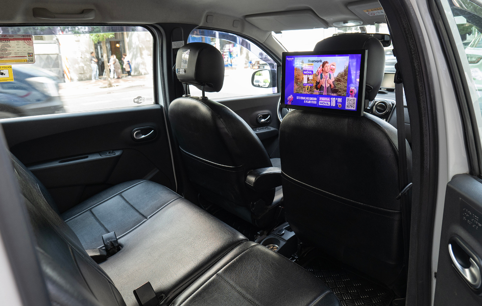 Gran Pantalla comercializa un nuevo soporte digital en los taxis