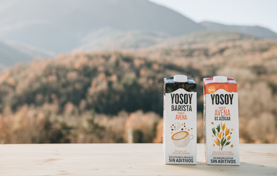 Revuelta realiza su primer trabajo para la marca de bebidas vegetales Yosoy