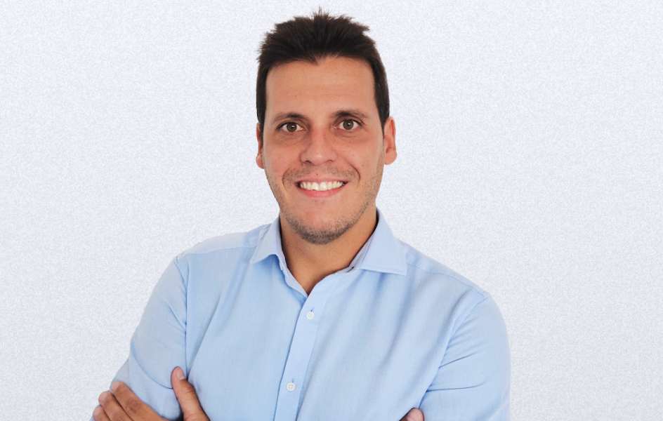 Óscar Báez, ‘sales manager’ en Exte