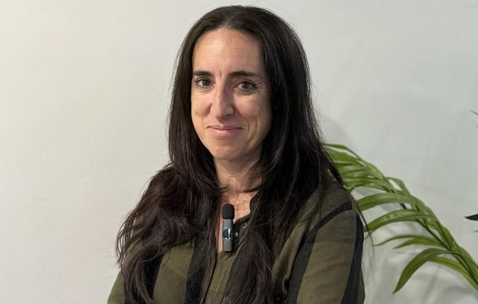Zizer ficha a una directora digital