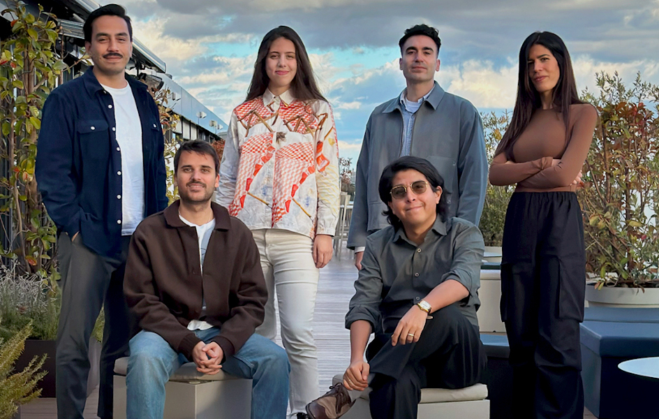 David Madrid realiza promociones en su departamento creativo