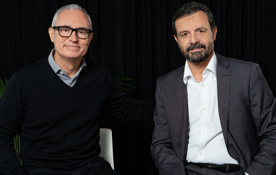 After abre una nueva unidad dedicada a los asuntos públicos