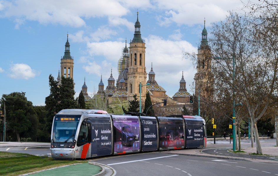 Global se hace con la gestión publicitaria de Tranvías de Zaragoza