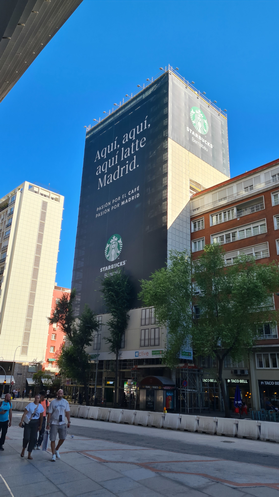 Starbucks. Lona. Septiembre 2025