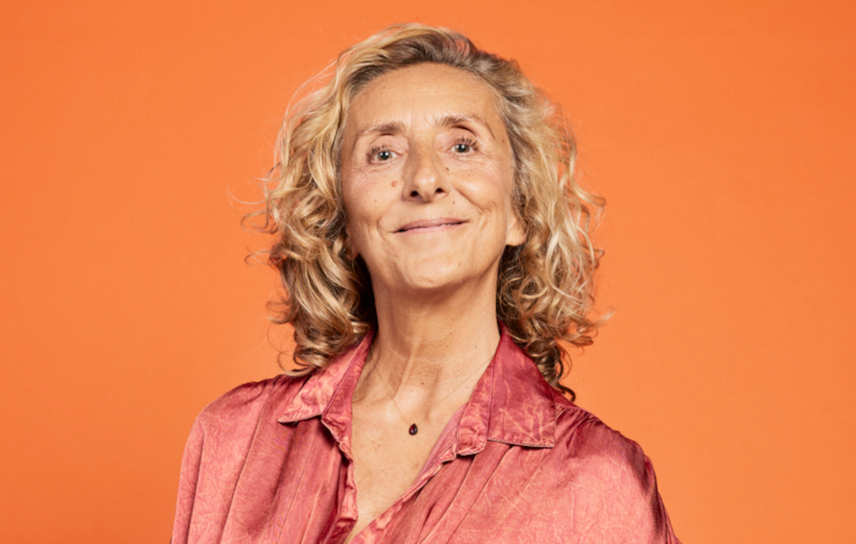 Eva Gutiérrez asume el cargo de presidenta en Sra. Rushmore. Eva Gutiérrez asume el cargo de presidenta en Sra. Rushmore.