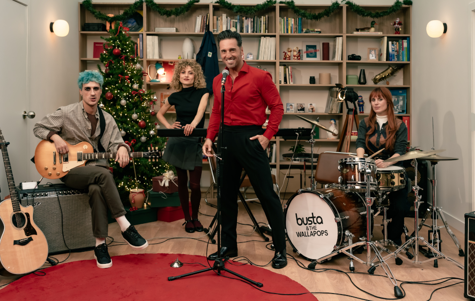 Bustamante canta la Navidad de Wallapop
