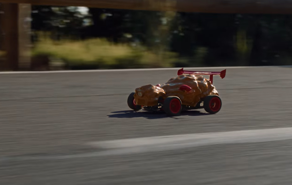 No es un anuncio de coches, pero sí uno de KFC