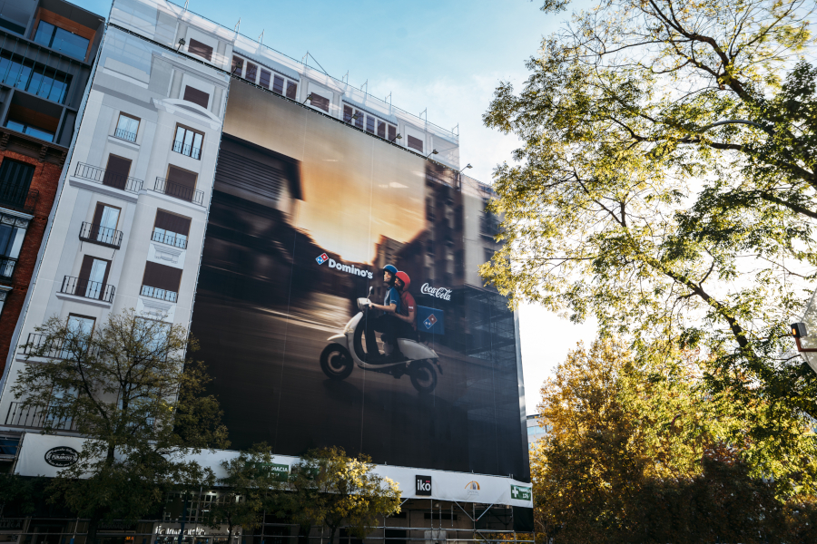 Dominos Pizza–Coca-Cola. Grande. Diciembre 2025