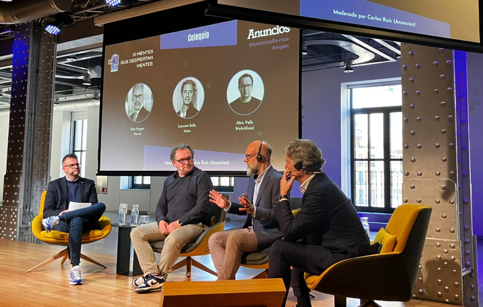 Un instante del coloquio de XI Mentes que despiertan Mentes.