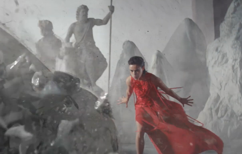 Renault convierte el Clio en una figura mitológica