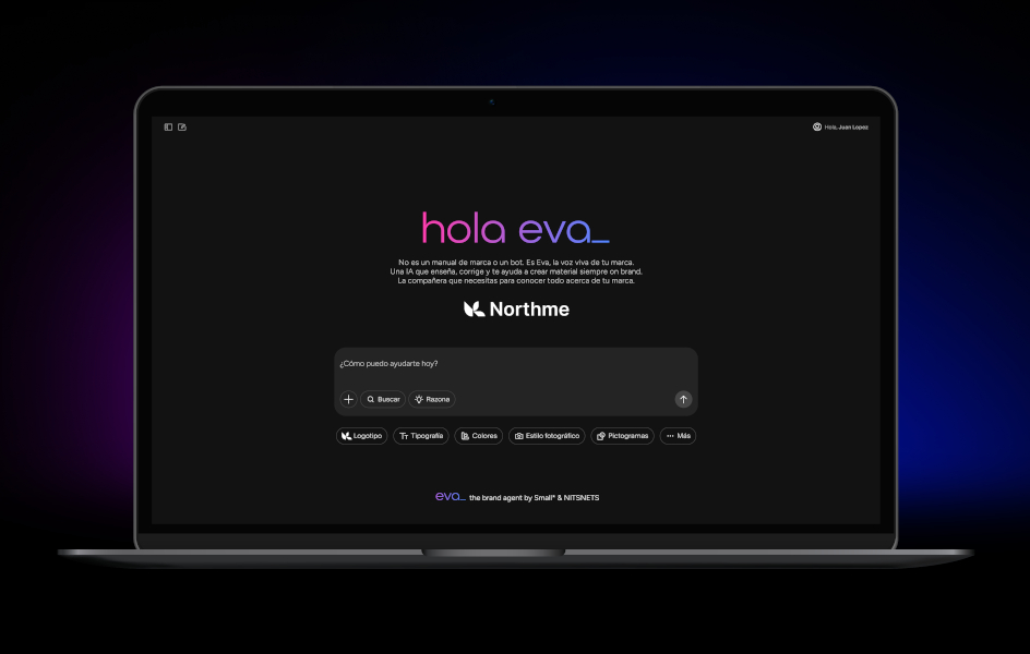 Small y Nitsnets lanzan EVA, una IA que convierte la marca en un ente conversacional