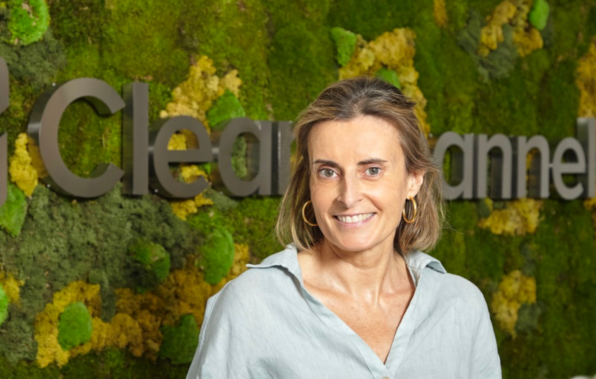 Mónica Kühnel, directora comercial.