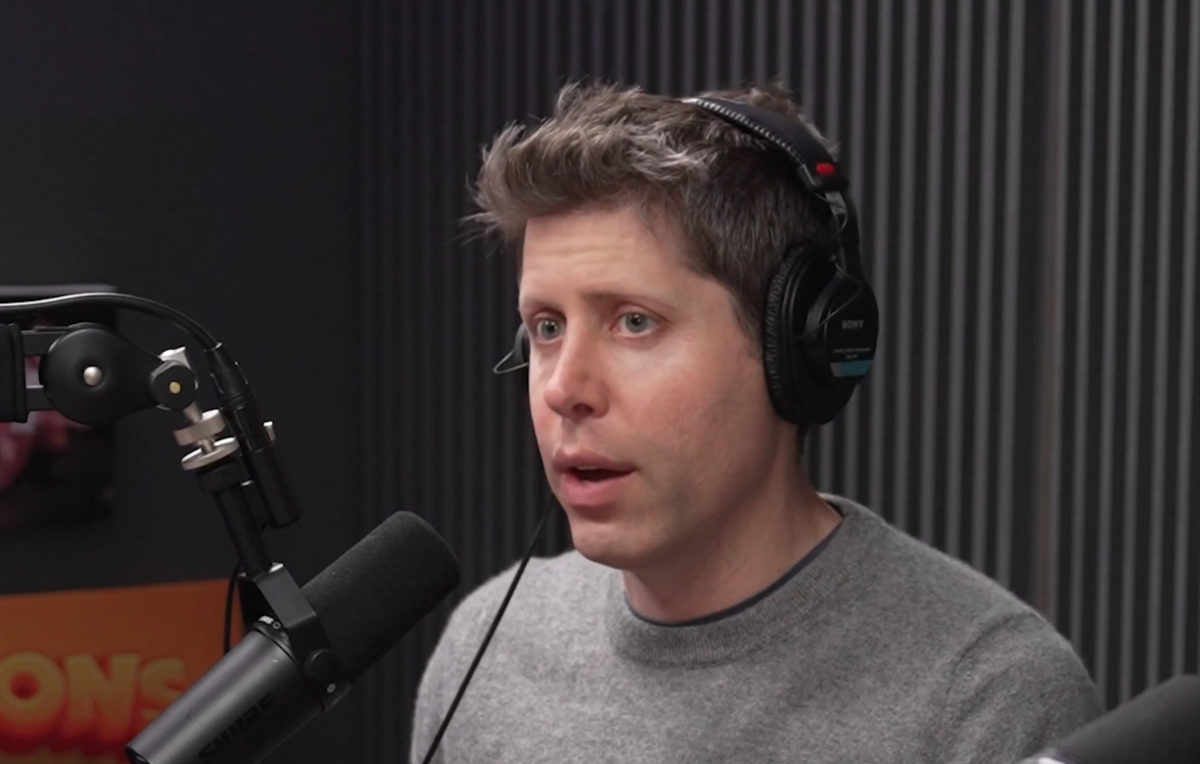 Sam Altman (OpenAI) critica el "marketing del miedo" de Anthropic