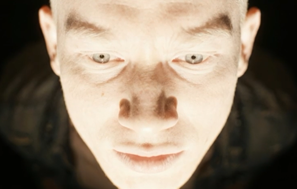 El albino que da la bienvenida a El Sol