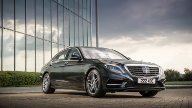 Mercedes asigna su cuenta europea de medios al grupo Publicis