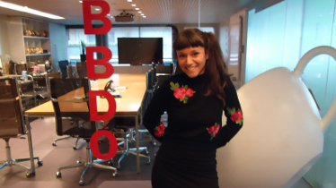 Bea Labadia, supervisora de estrategia y comunicación en Tiempo BBDO