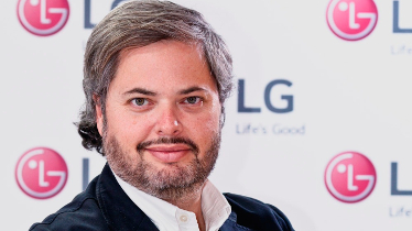 LG nombra a Enrique Santamaría director de marketing de telefonía móvil