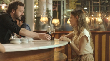 Coca-Cola estrena botella y campaña
