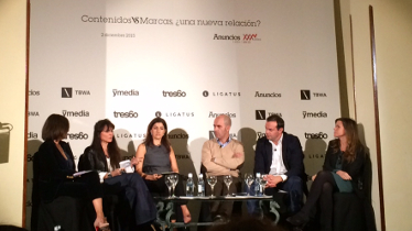La relación entre periodismo y marcas, analizada en un encuentro organizado por ‘Anuncios’