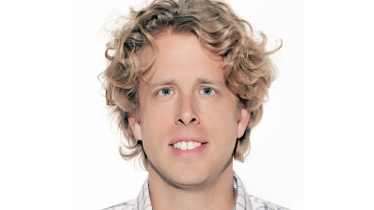 Facebook nombra director general creativo para su agencia interna