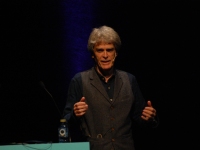 Mr. Hegarty hace un ruego