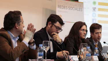 ¿Es WhatsApp una red social?